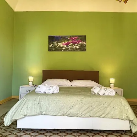 Mid Modern Akragas In Center With Sea View Daire