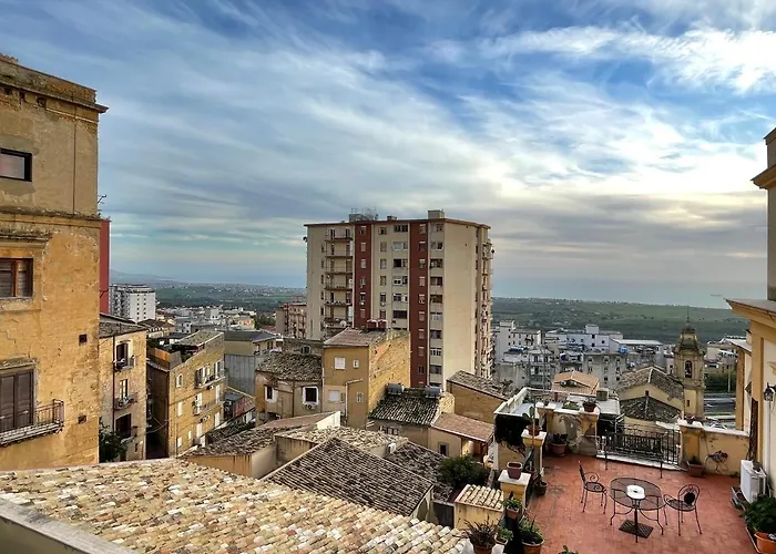 Lejlighed Mid Modern Akragas In Center With Sea View