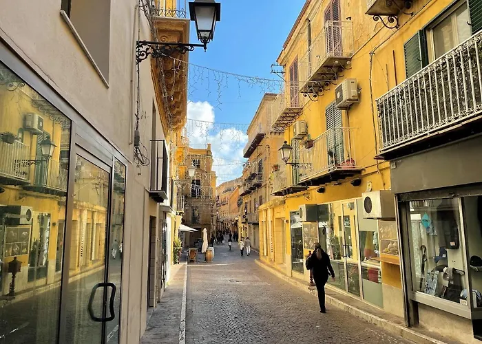 Mid Modern Akragas In Center With Sea View Apartment *