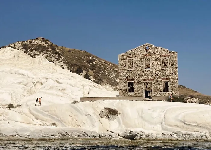 Mid Modern Akragas In Center With Sea View Apartment *