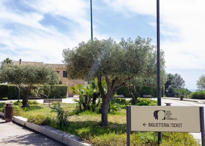 Mid Modern Akragas In Center With Sea View *