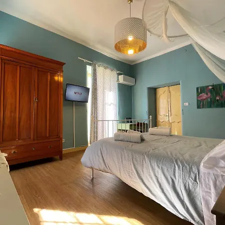 Mid Modern Akragas In Center With Sea View Lägenhet